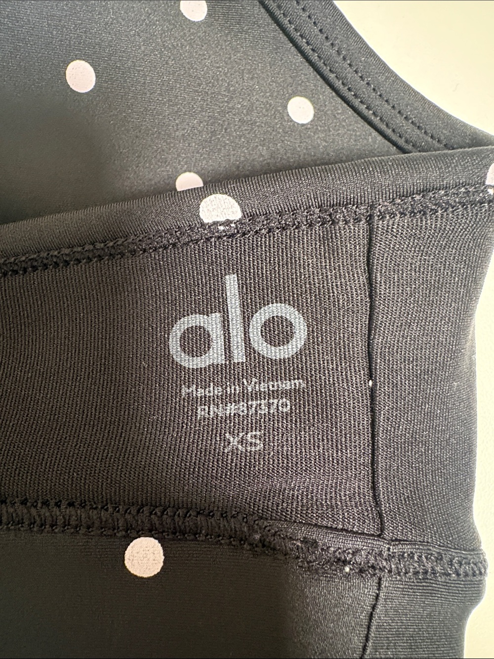 LIKE NEW Alo Polka Dot Airlift Bra - Black with White Polka Dots - Picture 5 of 5